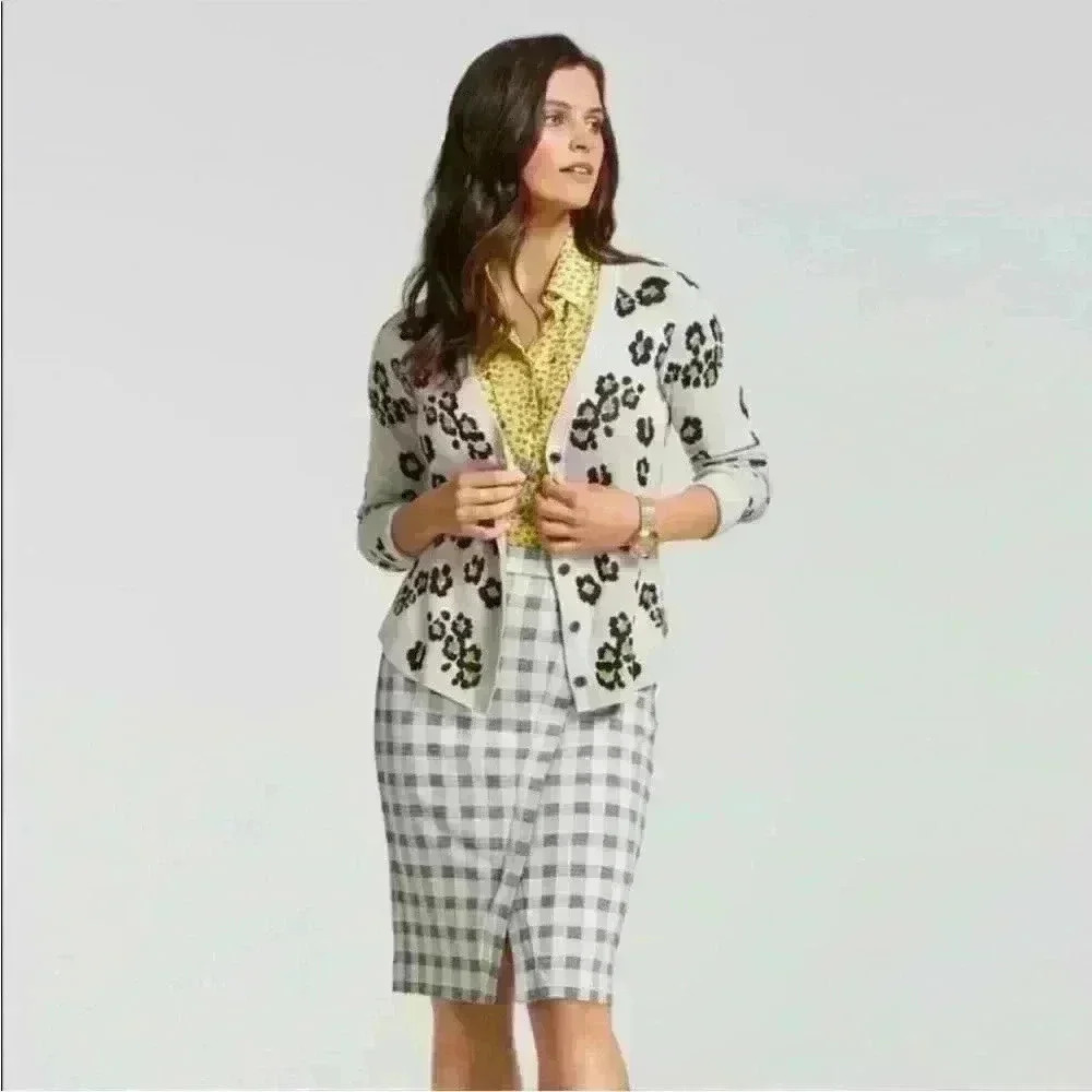 CAbi Kiki Heather Oatmeal Leopard Flower V-Neck Button Down Cardigan #5277